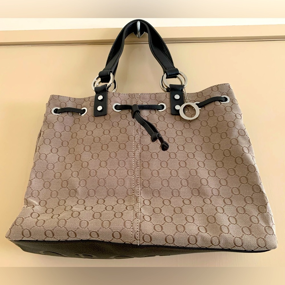 ✨Host Pick✨ NWOT OROTON Signature Shoulder Bag - Picture 1 of 6